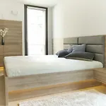 Grosses Im Zentrum Von Dresden, 2 Schlafzimmer, 2 Baeder, Balkon *