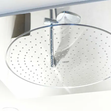 Grosses Im Zentrum Von Dresden, 2 Schlafzimmer, 2 Baeder, Balkon *