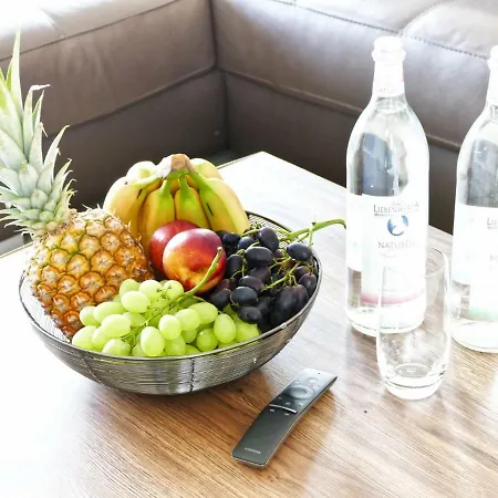 Apartamento Grosses Im Zentrum Von Dresden, 2 Schlafzimmer, 2 Baeder, Balkon