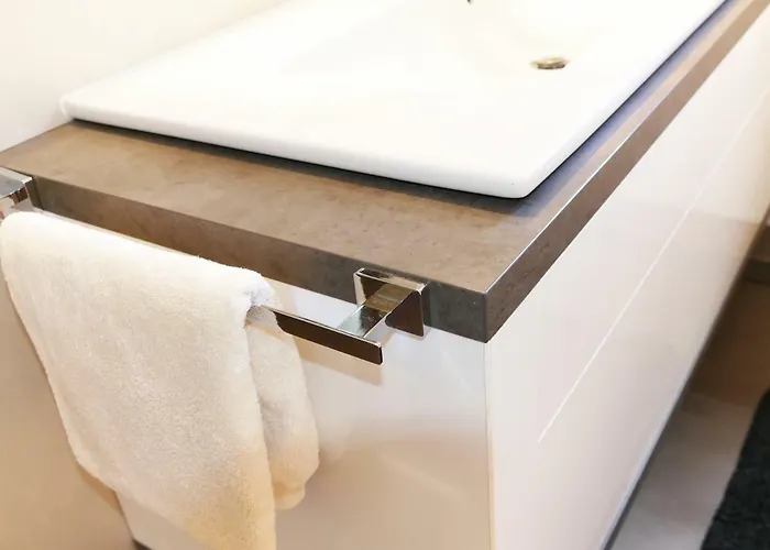 公寓 Grosses Im Zentrum Von Dresden, 2 Schlafzimmer, 2 Baeder, Balkon