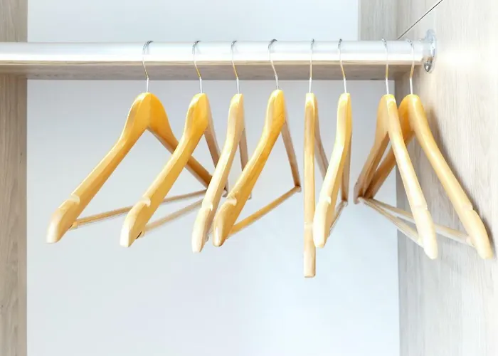 Grosses Im Zentrum Von Dresden, 2 Schlafzimmer, 2 Baeder, Balkon * Drezda